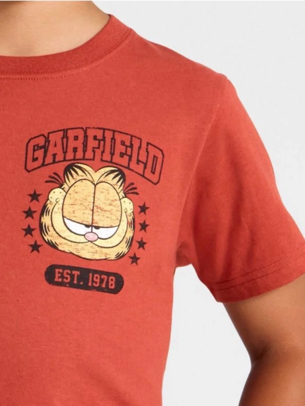 Garfield Basketball Short Sleeve Front and Back Graphic T-Shirt Red Boys M NWT